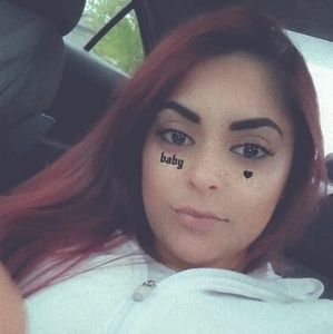 Meet your Posher, Alyssaa